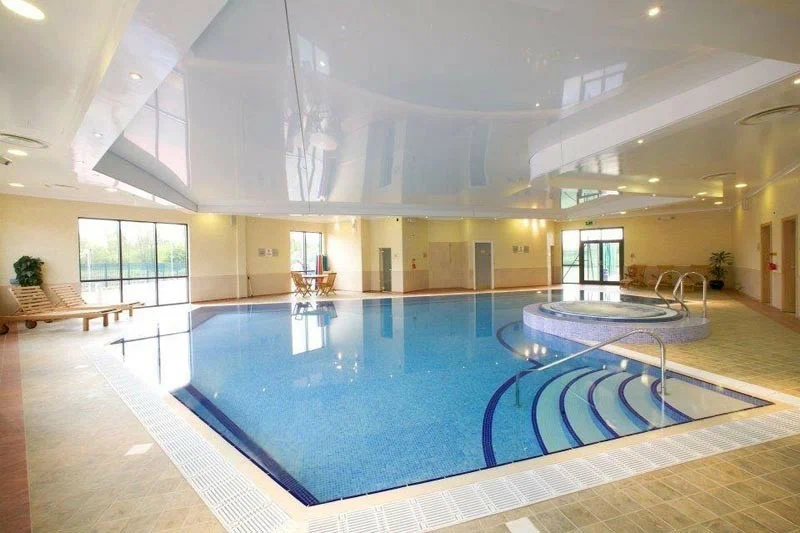 Натяжные потолки для бассейнов и спа Потолки Всем