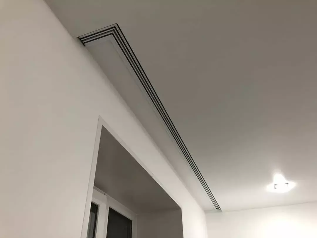 Скрытый (встроенный) карниз в натяжном потолке Потолки Всем