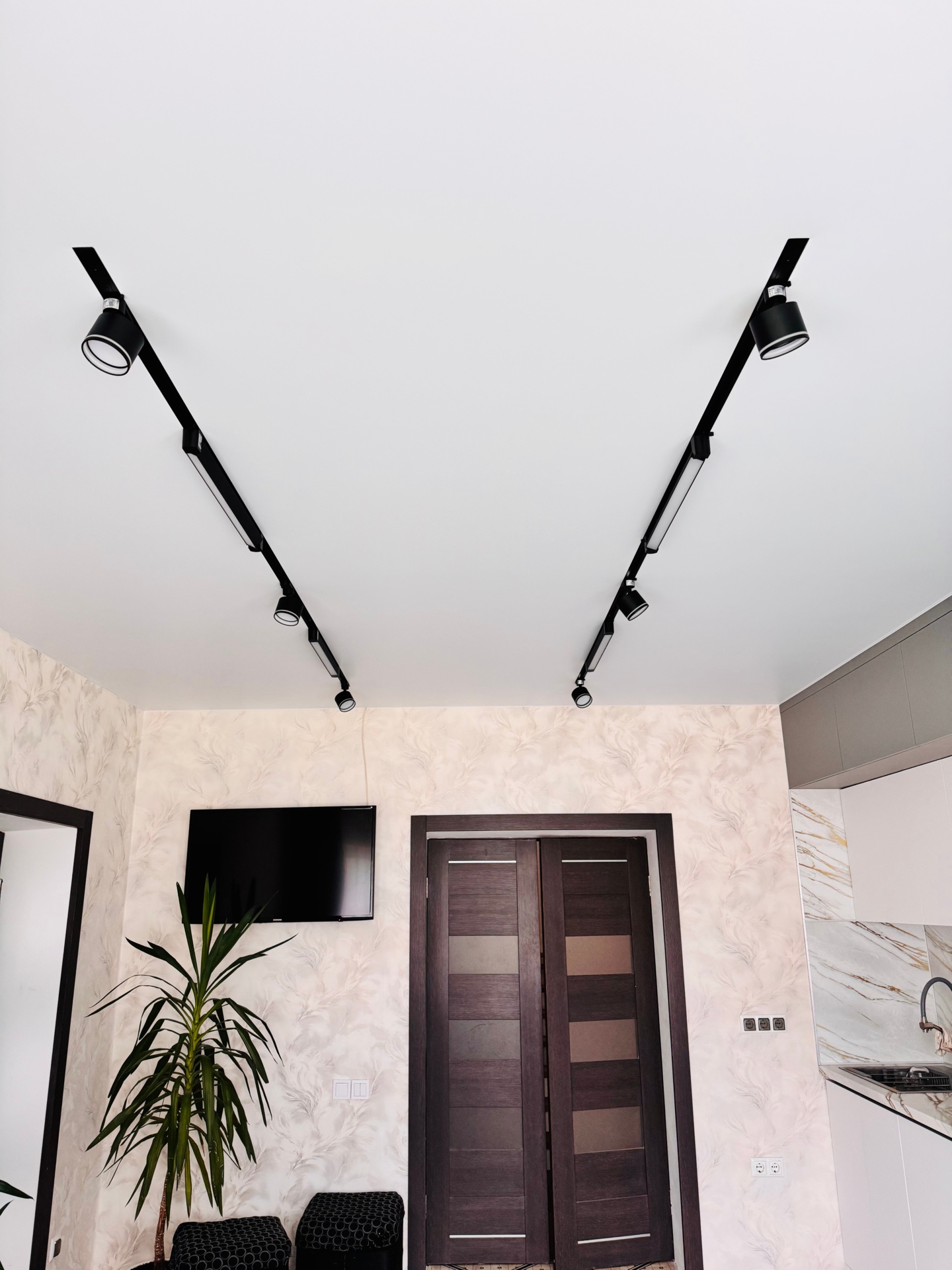 Натяжной потолок в Сосновом бору Potolki-Vsem