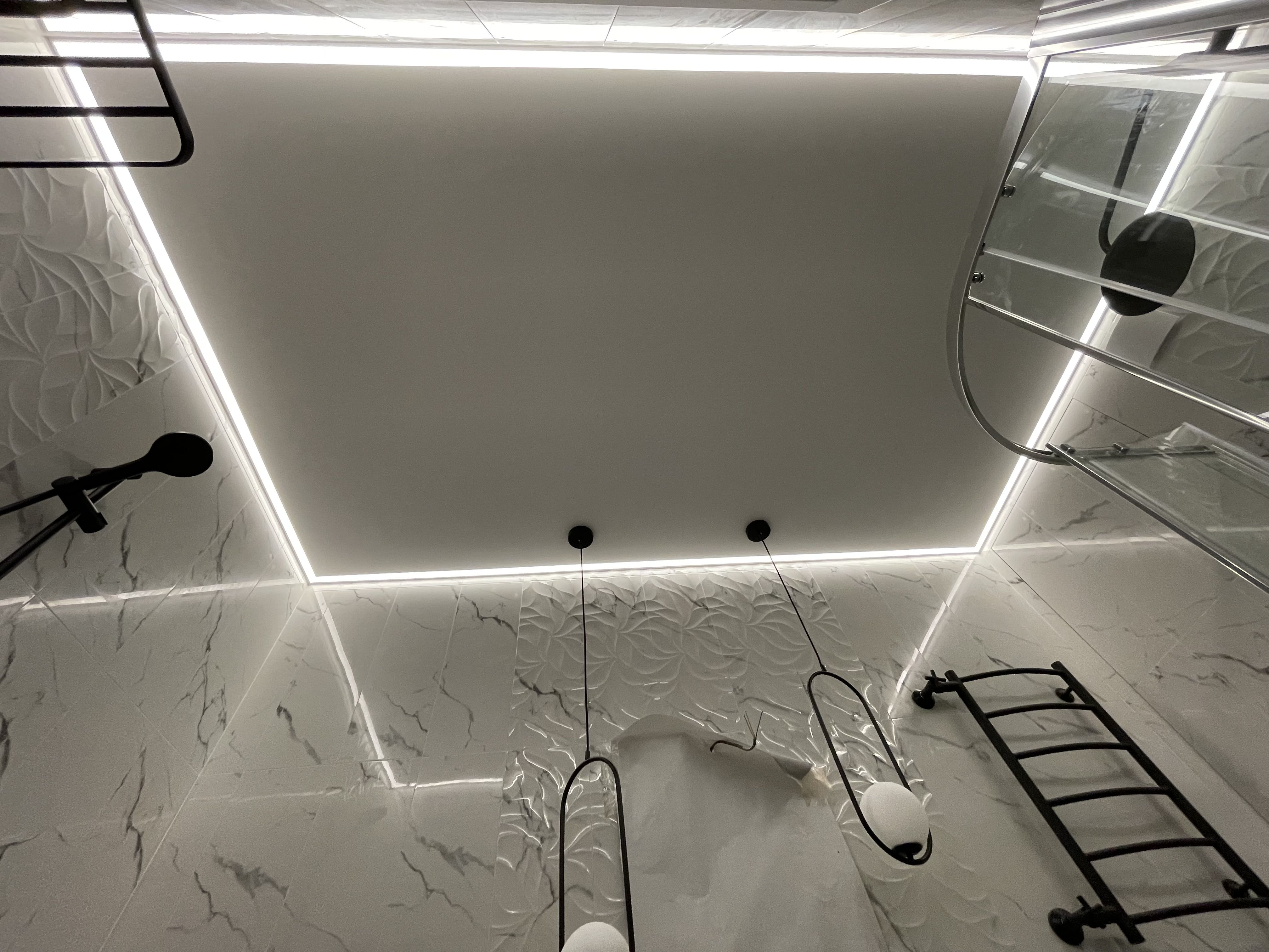 Потолок для трехкомнатной квартиры Потолки Всем