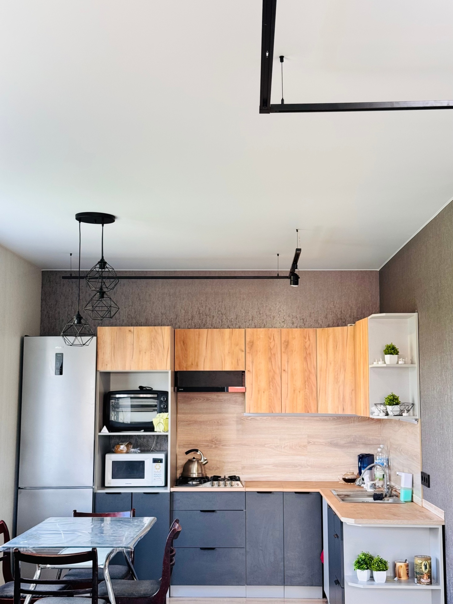 Натяжной потолок в Волхове Potolki-Vsem