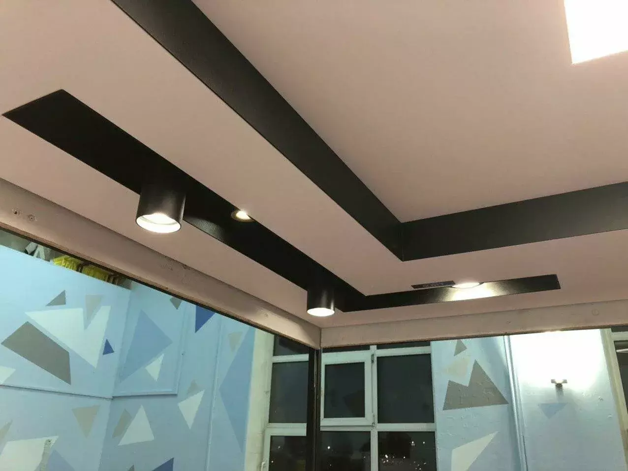 Демпферные натяжные потолки Потолки Всем