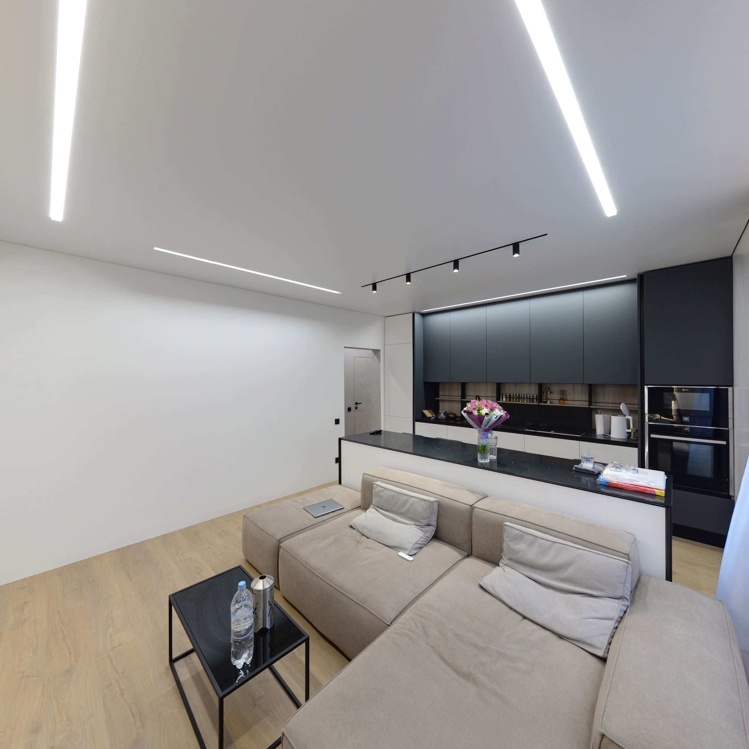 Натяжной потолок в квартиру-студию Потолки Всем